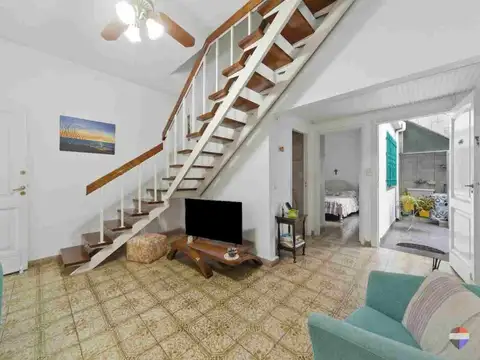 Depto Tipo Casa en Venta de 5 ambientes