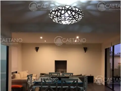 Casa en Alquiler Temporal en Pinares, USD 6.700