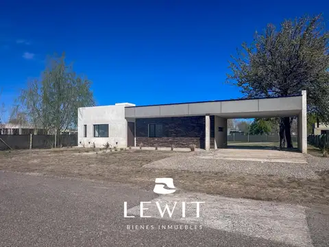 Casa en Venta en Plottier, USD 360.000