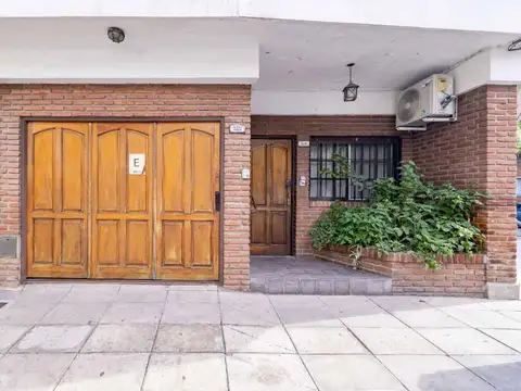 VENTA PH TIPO CASA 5 AMB. COCHERA. APTO CREDITO
