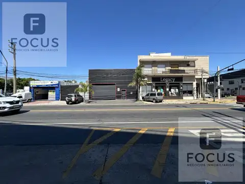 Venta Esquina 7 locales y 2 Departamentos Munro