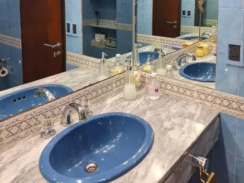 Depto Tipo Casa en Venta en Ramos Mejia, USD 175.000