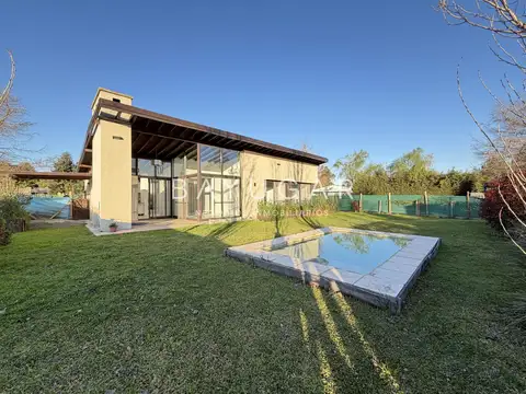 Venta Casa - Barrio Cerrado Pelegrini III Pilar - Super Luminosa