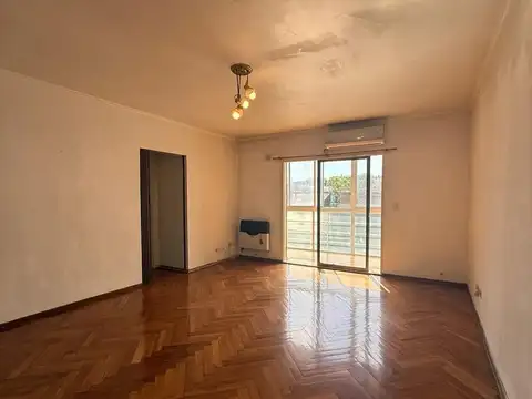 Departamento en venta. 2 amb en Boedo( Boedo al 500)