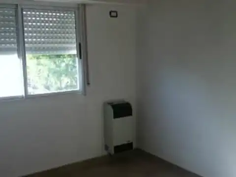 Casa en Alquiler con 1 cochera