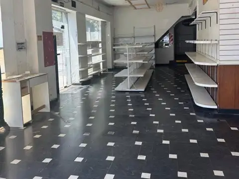 Local en Alquiler en Flores, USD 3.500