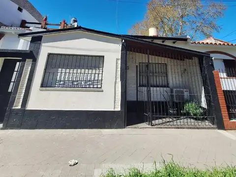 Casa 3 dormitorios Sarmiento 4491