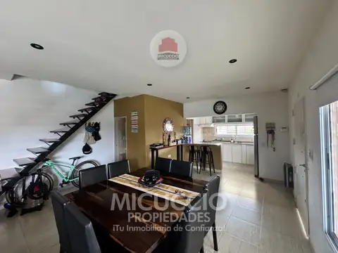 Casa en Venta con 1 cochera