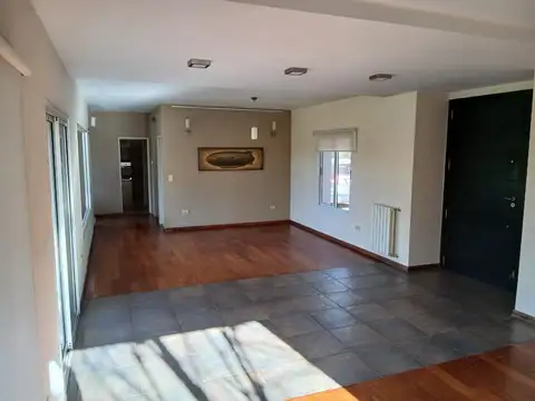 Casa en Alquiler de 3 dormitorios