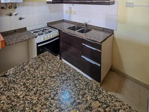 Departamento 3 ambientes con 1 baño