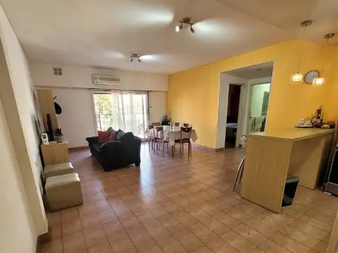 Depto Tipo Casa en Venta de 4 ambientes