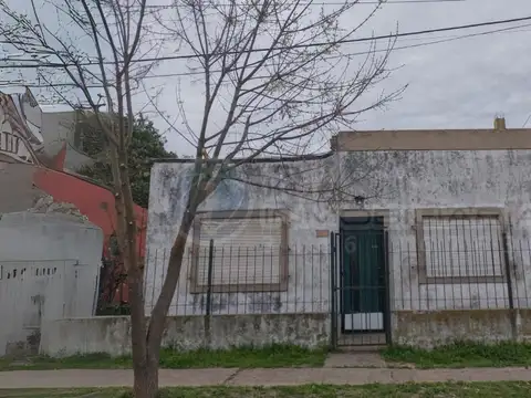 CASA EN ESQUINA