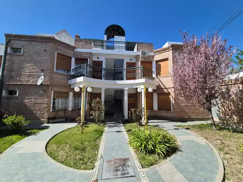 ALQUILA depto 1dorm. céntrico, Gral Roca