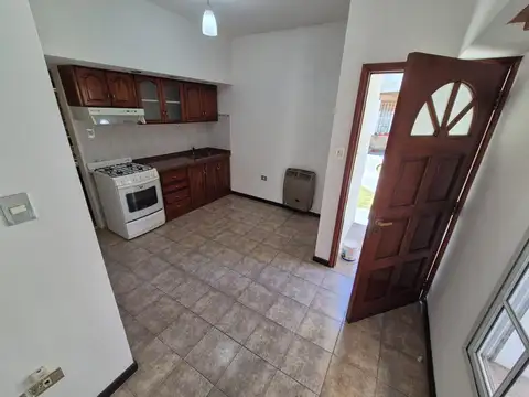 ALQUILA depto 1dorm. céntrico, Gral Roca