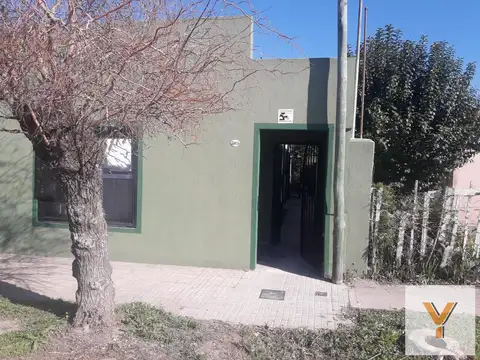 Casa en venta - 4 dormitorios 1 baño - 110mts2 - Berisso