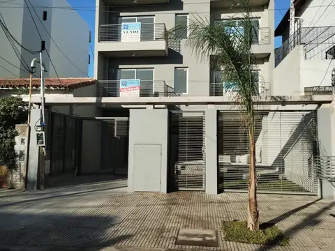 Alquilo en Palomar Departamento de 2 Ambientes con Balcon Opcion Cochera F: 11308
