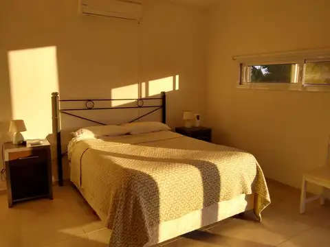 Casa 5 ambientes con 4 baños
