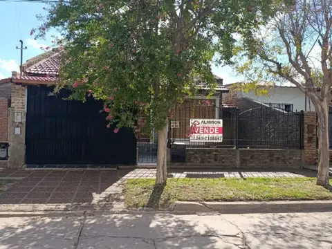 Venta | Casa | 3 Dormitorios | Apta crédito | Cap. Bermúdez | Bo. Villa Cassini