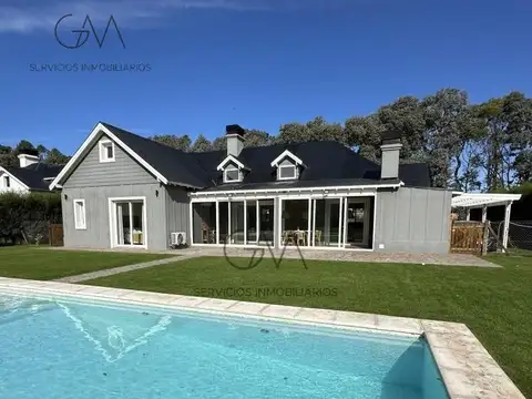 Casa en alquiler en Barrio privado Rumenco