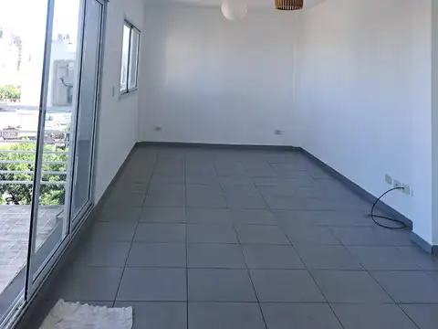 Departamento en alquiler en Monte Castro