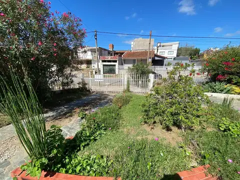 CHALET A PASOS DEL MAR - CENTRO - 3 AMBIENTES