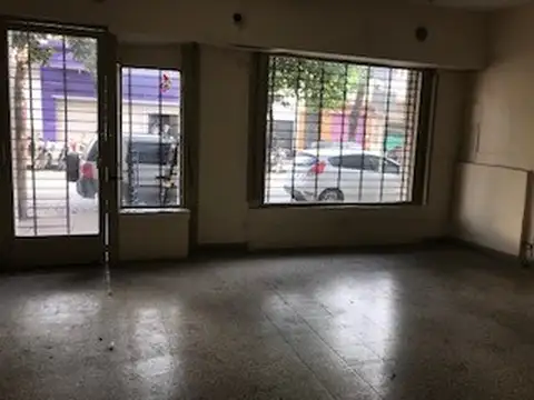 Local en Alquiler en Villa Luro, $ 800.000