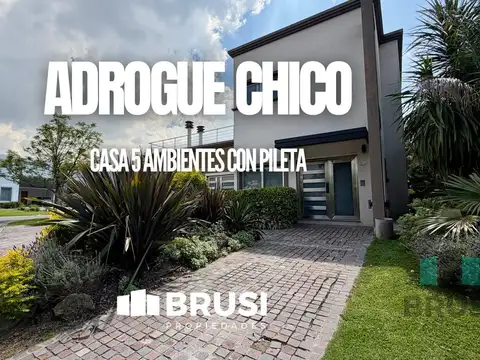CASA EN VENTA EN ADROGUE CHICO - 5 AMBIENTES - 2 PLANTAS - PILETA