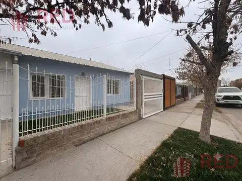 Casa en Alquiler de 3 dormitorios en Cipolletti