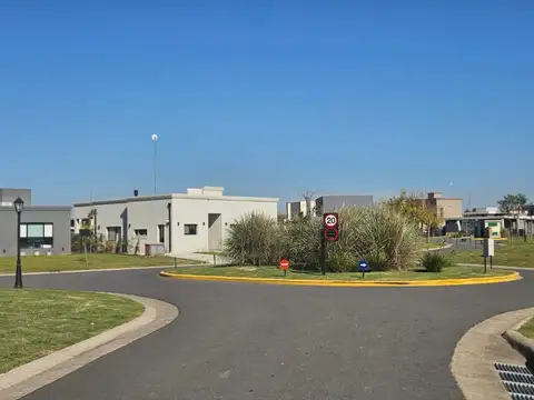 San Pablo, Pilar 100