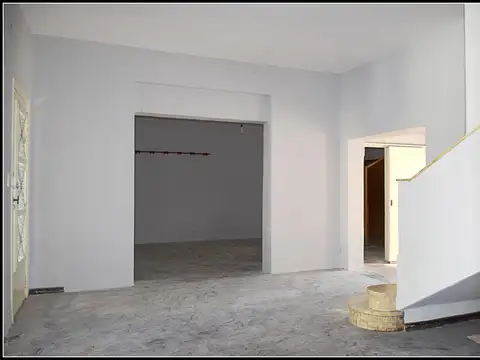 Casa en Venta en Alberdi, USD 485.000