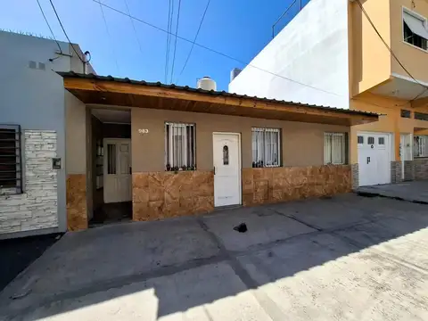 DPTO. 2 AMB., POR PASILLO (21 M2), C/PEQUEÑO PATIO/LAVADERO