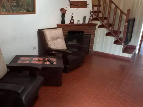 Depto Tipo Casa en Venta de 4 ambientes