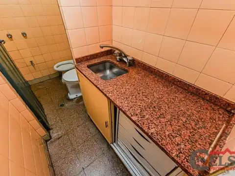 Local en Venta en Chacarita, USD 89.000