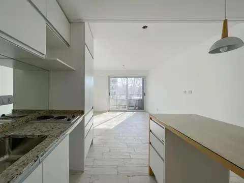 Av. Pellegrini 4041. 02 - A