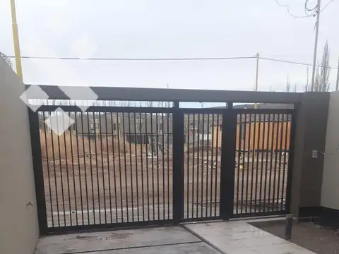 Depto Tipo Casa en Venta en Centenario, USD 180.000
