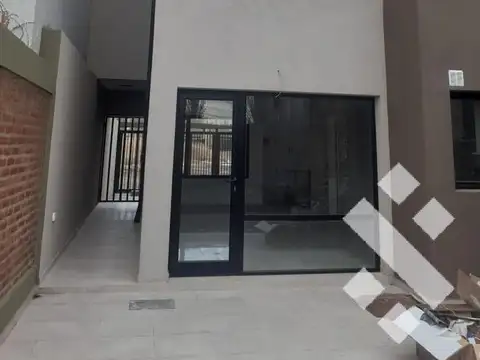 Depto Tipo Casa 3 ambientes con 1 baño