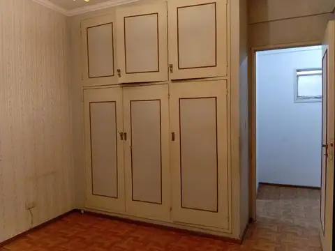 VENTA DEPTO DOS AMB. A REFACCIONAR EN CABALLITO