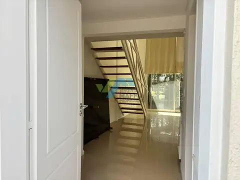 Alquiler dpto.  Loft  Barrio Altos del Molino. 100