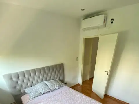 Casa lote propio - 3 plantas - 2 patios - Terraza c/ quincho