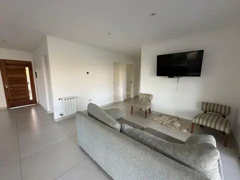 Casa en Venta en Countries y Barrios Cerrados en Pilar, USD 155.000