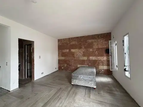 HERMOSA CASA SOBRE LOTE DE 306 M2   EN VENTA   VILLA TESEI