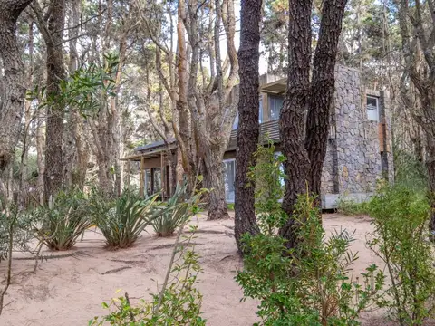 Casa de 2 plantas en San Vicente