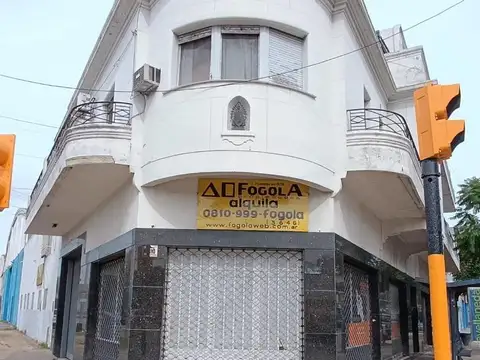 Avda. Hipolito Irigoyen 1500