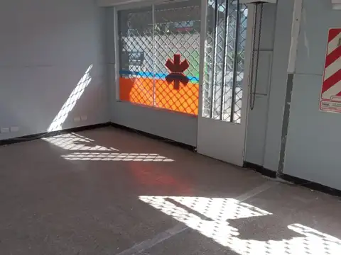 Local en Alquiler en Avellaneda, $ 2.500.000