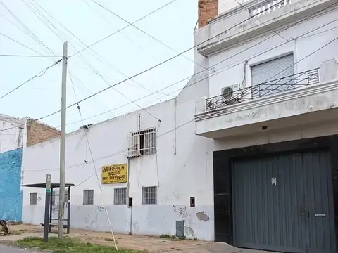Local en Alquiler Via Pública