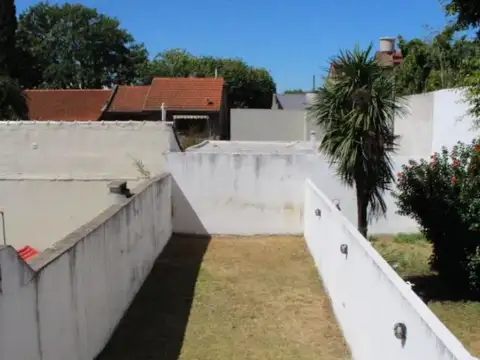 Depto Tipo Casa en Venta de 4 dormitorios