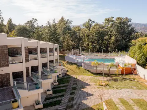 Fondo Comercio en Venta con 20 cocheras