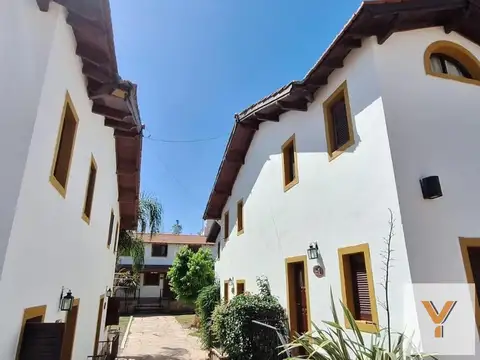 Oficina 40 ambientes con 30 baños