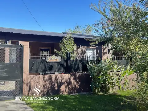 CASA 4 AMBIENTES + SALÓN DE EVENTOS EN VENTA, CAPILLA DEL SEÑOR