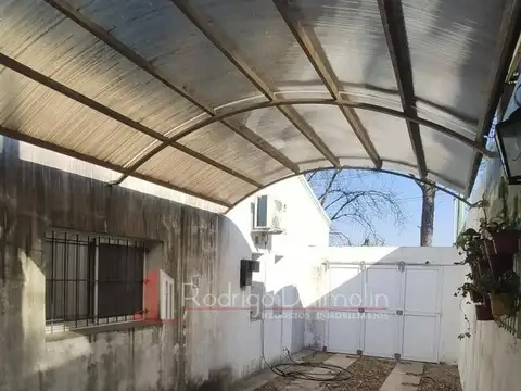 VENDO. Casa en Barrio Nebel. Concordia, ER.-